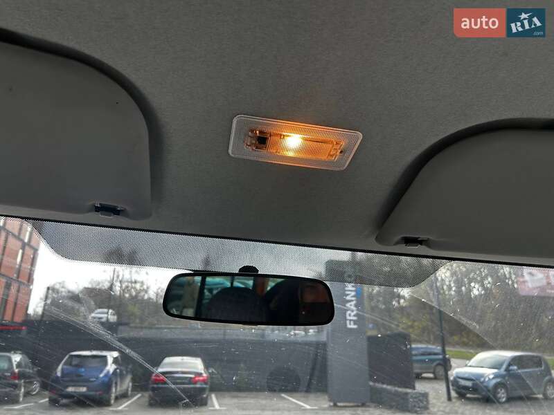 Мінівен Ford Transit 2011 в Чернівцях фото 21 Мінівен Ford Transit 2011 в Чернівцях