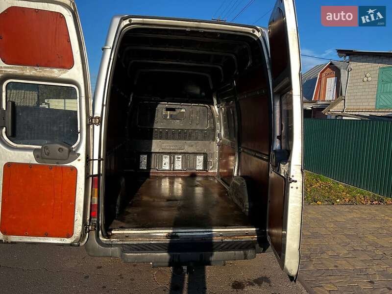 Грузовой фургон Ford Transit 2005 в Киеве