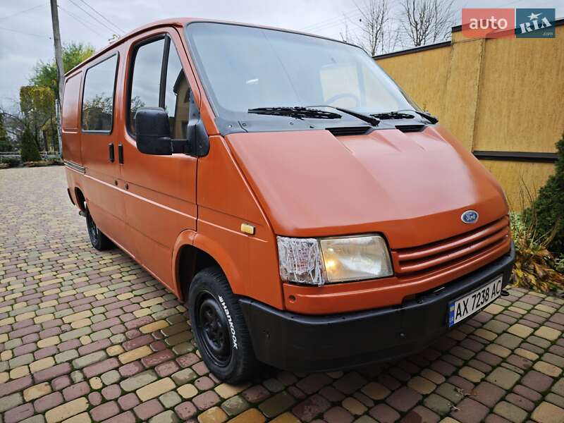 Грузопассажирский фургон Ford Transit 1988 в Коротичу фото 4 Грузопассажирский фургон Ford Transit 1988 в Коротичу