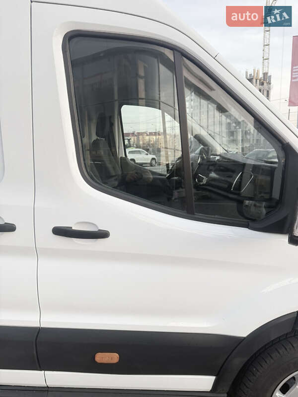 Вантажний фургон Ford Transit 2024 в Чернігові