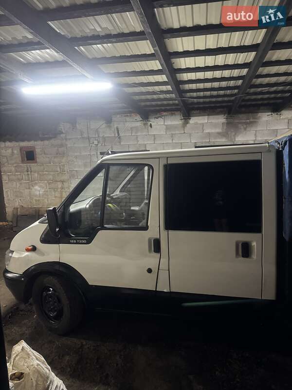 Для перевезення тварин Ford Transit 2003 в Луцьку