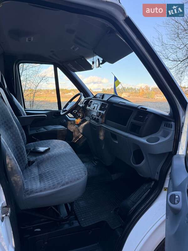 Для перевозки животных Ford Transit 2013 в Полтаве фото 6 Для перевозки животных Ford Transit 2013 в Полтаве