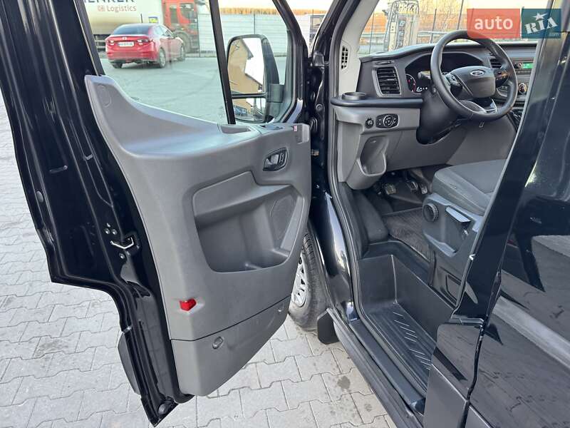Грузопассажирский фургон Ford Transit 2020 в Ирпене