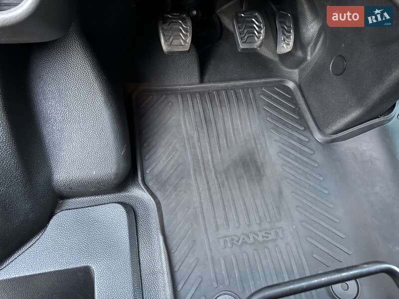 Грузопассажирский фургон Ford Transit 2020 в Ирпене