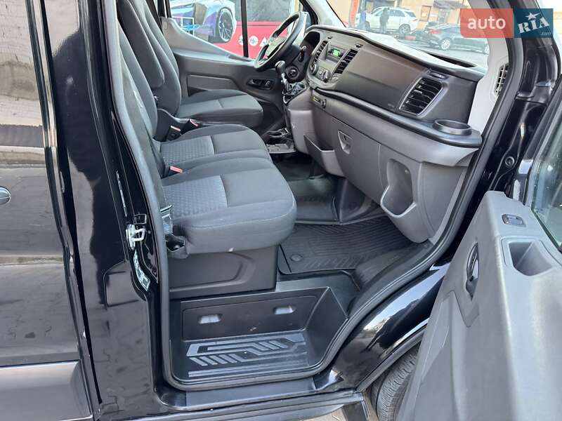 Грузопассажирский фургон Ford Transit 2020 в Ирпене