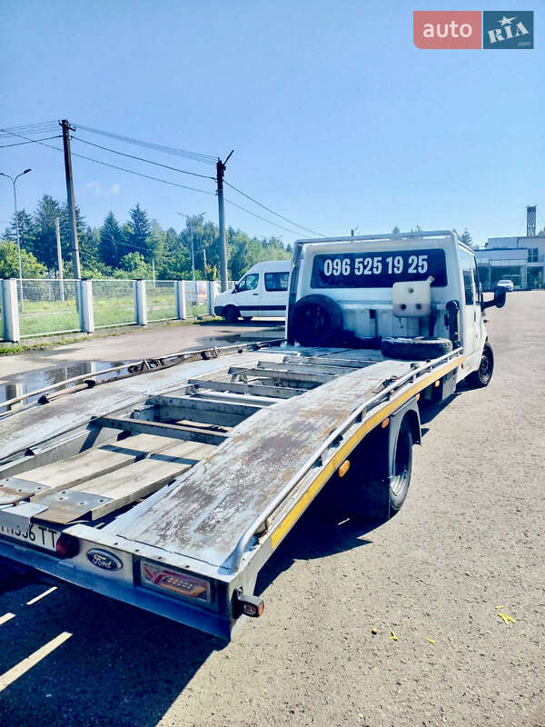 Эвакуатор Ford Transit 2000 в Одессе