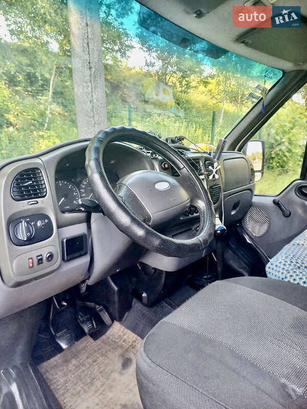 Эвакуатор Ford Transit 2000 в Одессе