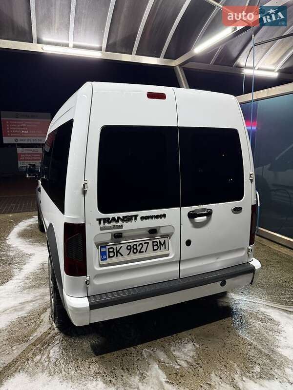 Минивэн Ford Transit 2010 в Дубно