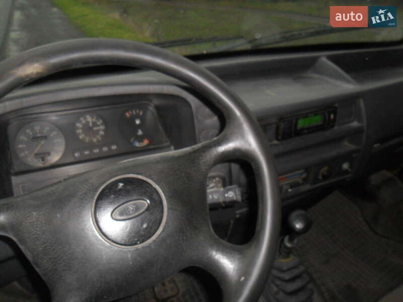 Вантажний фургон Ford Transit 1994 в Черкасах