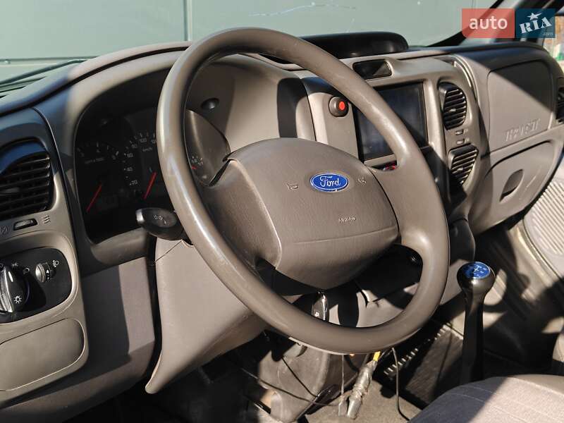 Мінівен Ford Transit 2006 в Одесі