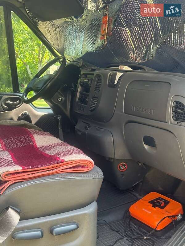 Вантажопасажирський фургон Ford Transit 2001 в Петропавлівській Борщагівці