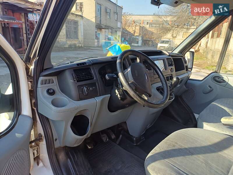 Грузовой фургон Ford Transit 2008 в Херсоне