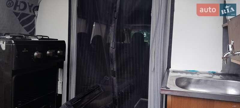 Будинок на колесах Ford Transit 2004 в Ужгороді