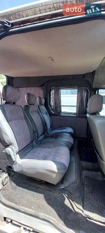 Вантажопасажирський фургон Ford Transit 2005 в Одесі