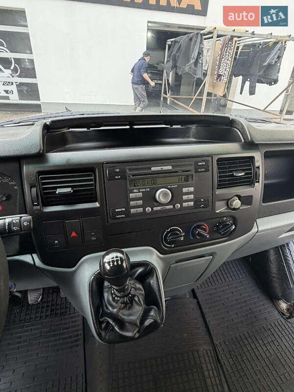 Грузовой фургон Ford Transit 2013 в Одессе
