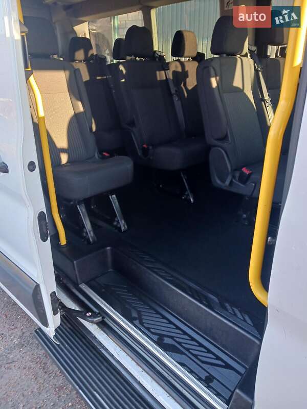 Мікроавтобус Ford Transit 2018 в Борисполі