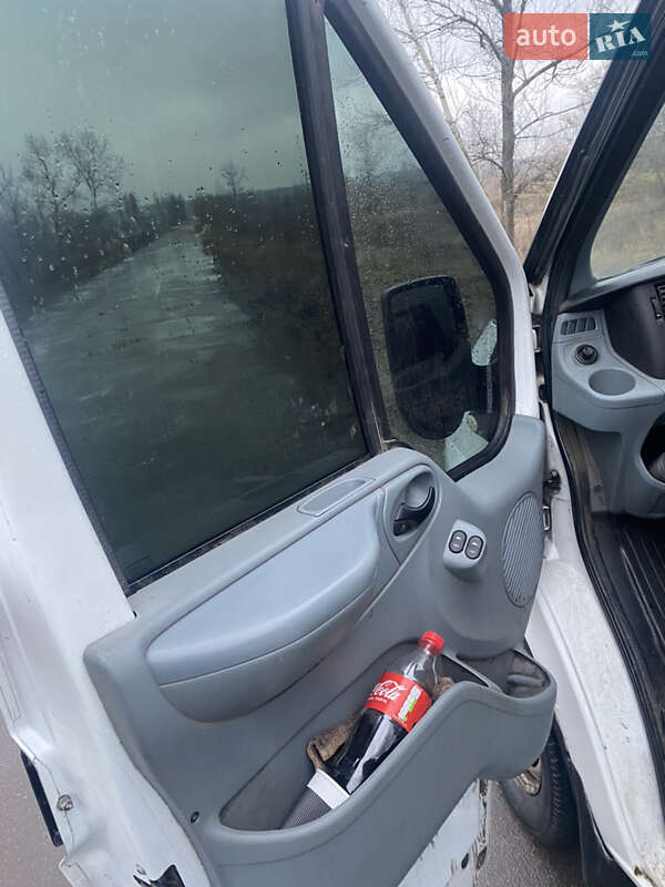 Мікроавтобус Ford Transit 2006 в Миколаївці