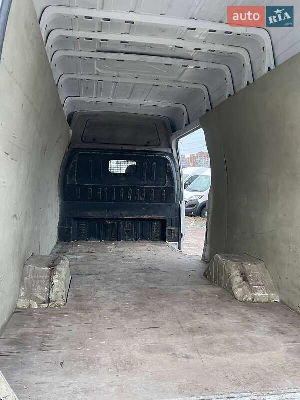 Грузовой фургон Ford Transit 2011 в Киеве