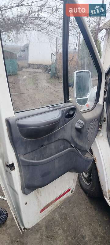 Грузовой фургон Ford Transit 2003 в Одессе