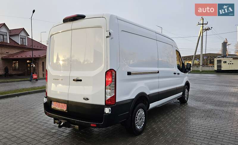Вантажний фургон Ford Transit 2021 в Бережанах
