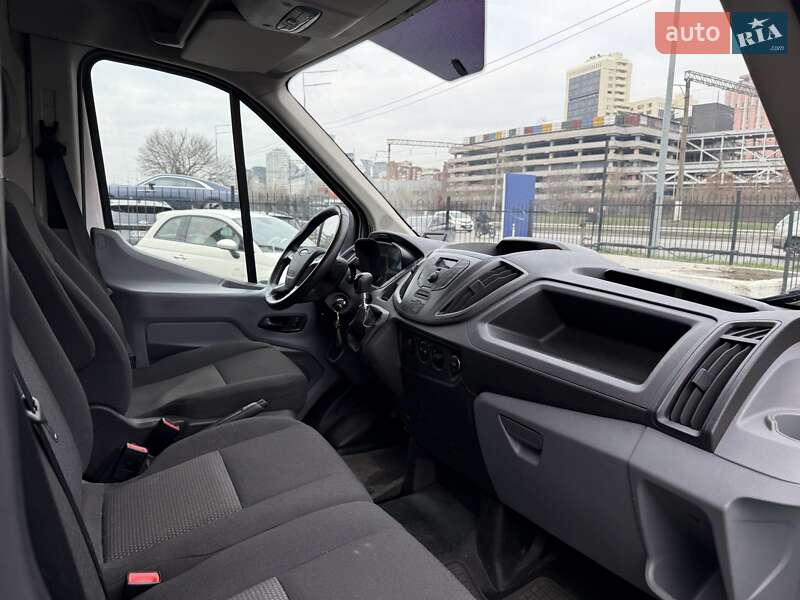Грузовой фургон Ford Transit 2015 в Киеве