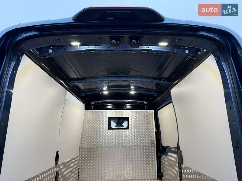 Вантажний фургон Ford Transit 2019 в Луцьку