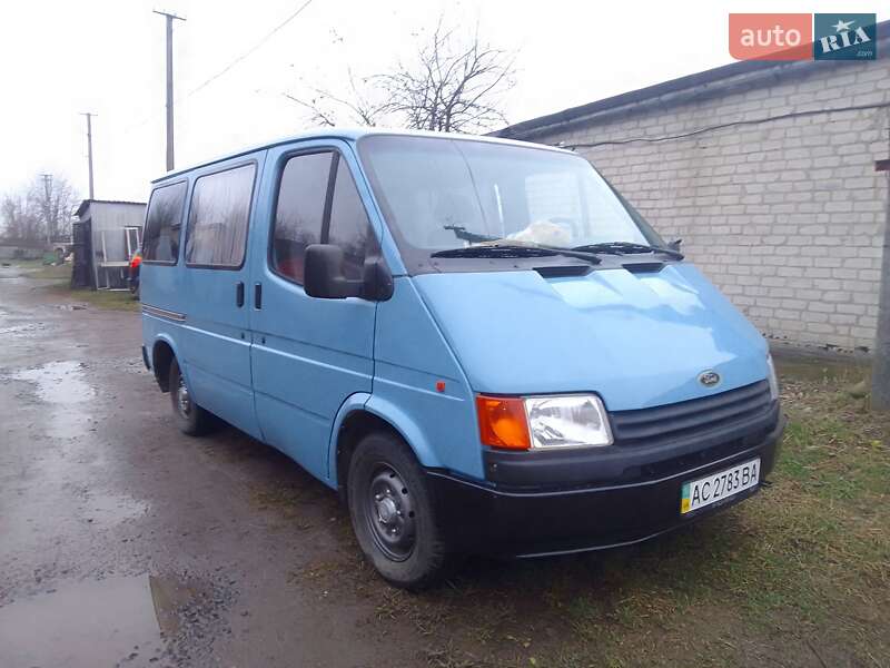 Грузовой фургон Ford Transit 1988 в Луцке фото 4 Грузовой фургон Ford Transit 1988 в Луцке