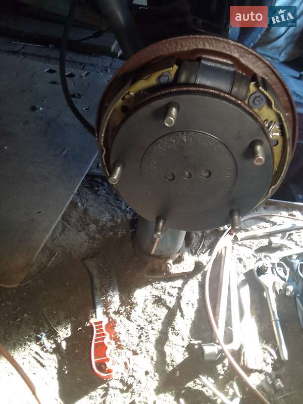 Грузовой фургон Ford Transit 1988 в Луцке фото 30 Грузовой фургон Ford Transit 1988 в Луцке