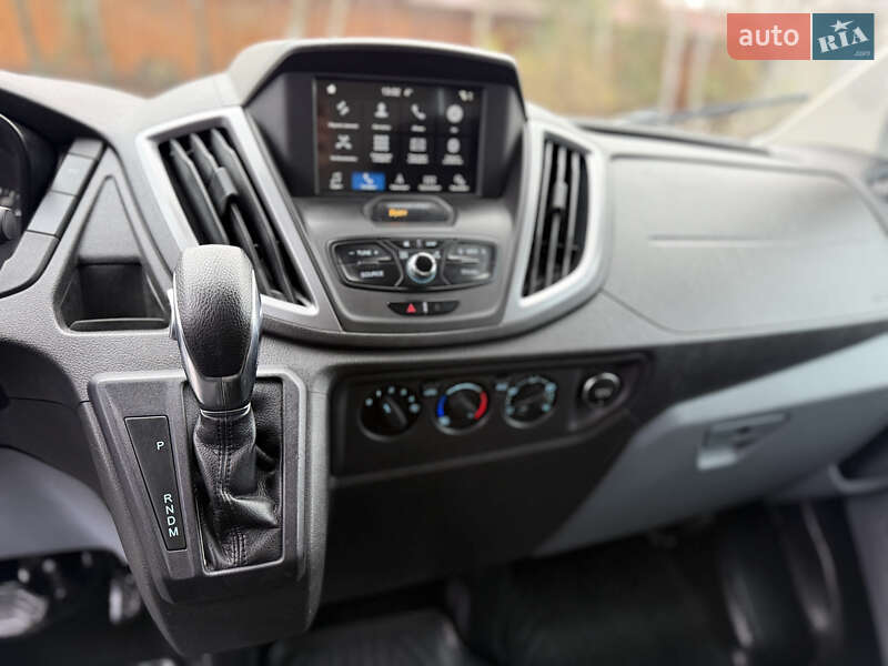 Грузовой фургон Ford Transit 2019 в Ровно