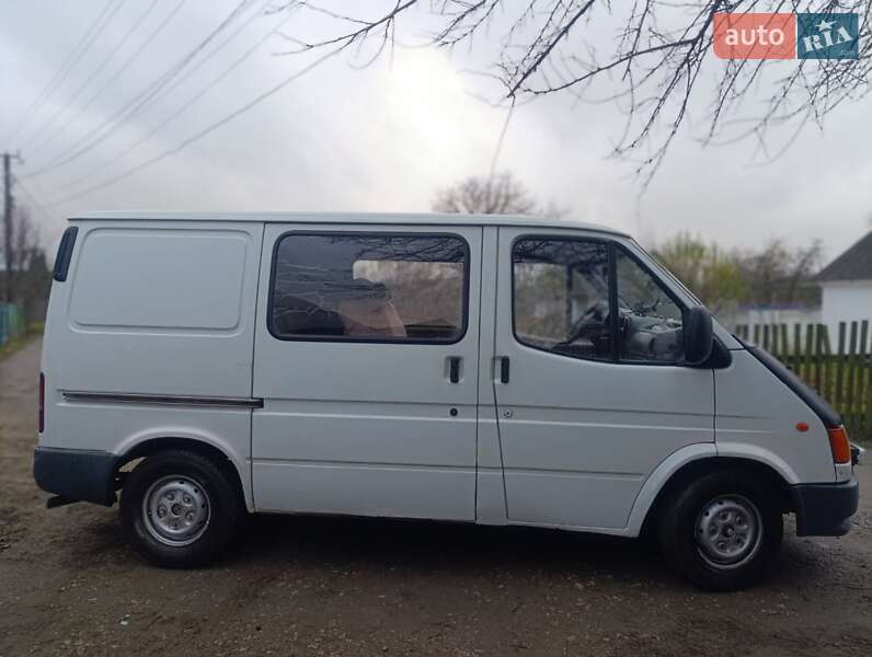 Минивэн Ford Transit 1995 в Корце фото 6 Минивэн Ford Transit 1995 в Корце