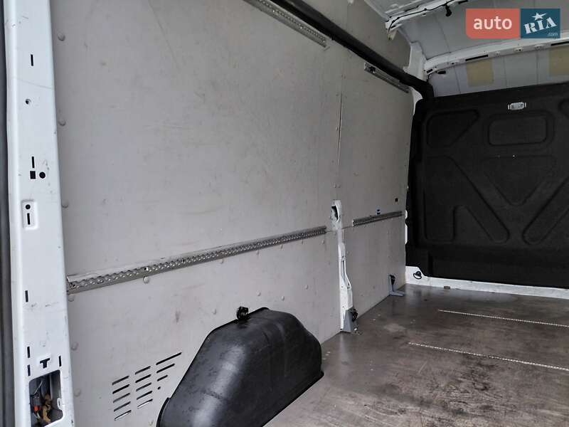 Вантажний фургон Ford Transit 2020 в Івано-Франківську