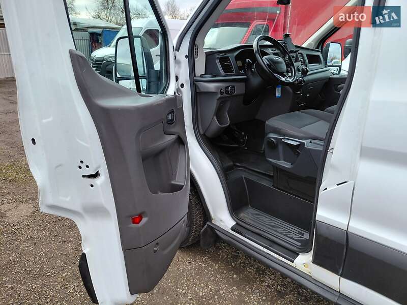 Вантажний фургон Ford Transit 2020 в Івано-Франківську