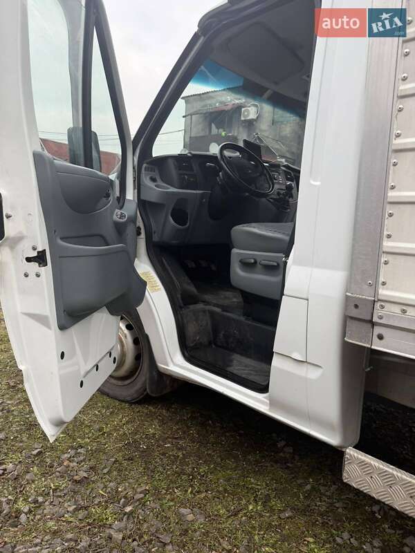 Грузовой фургон Ford Transit 2012 в Тячеве фото 8 Грузовой фургон Ford Transit 2012 в Тячеве