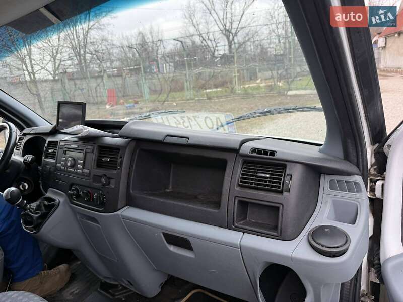 Грузовой фургон Ford Transit 2012 в Тячеве фото 10 Грузовой фургон Ford Transit 2012 в Тячеве