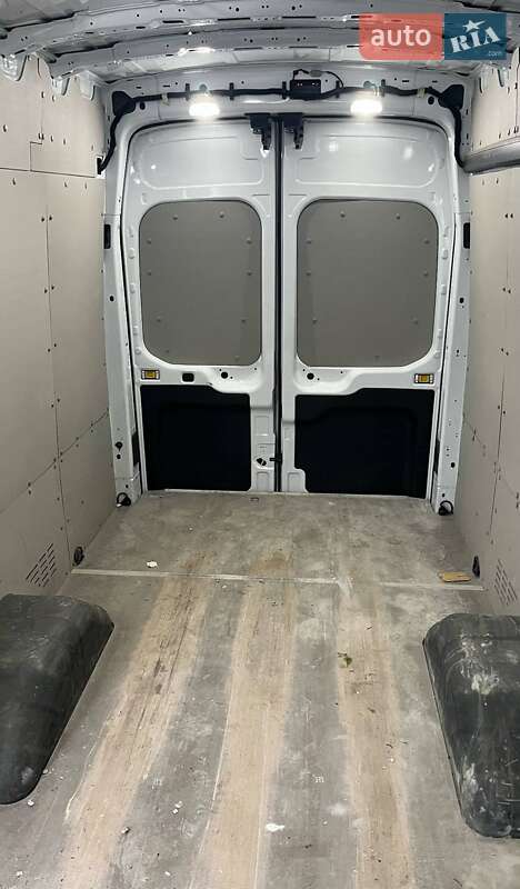 Микроавтобус грузовой (до 3,5т) Ford Transit 2023 в Львове