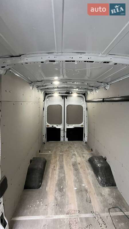 Микроавтобус грузовой (до 3,5т) Ford Transit 2023 в Львове