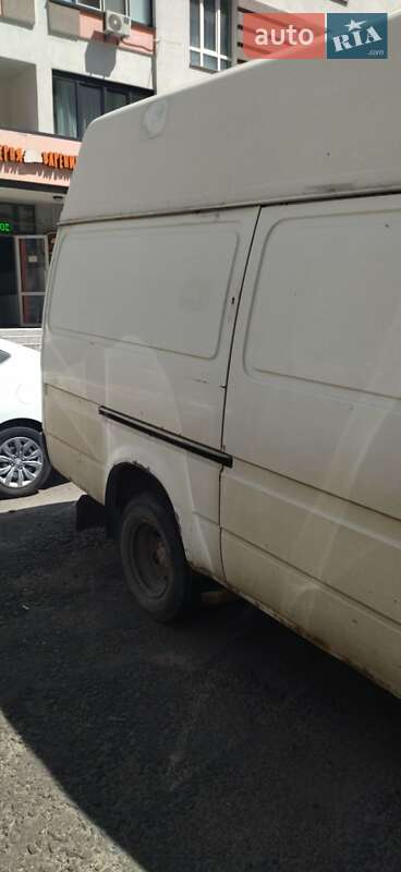 Грузовой фургон Ford Transit 1990 в Вишневом фото 3 Грузовой фургон Ford Transit 1990 в Вишневом