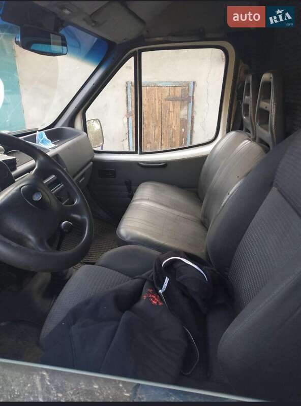 Грузовой фургон Ford Transit 1990 в Вишневом фото 10 Грузовой фургон Ford Transit 1990 в Вишневом