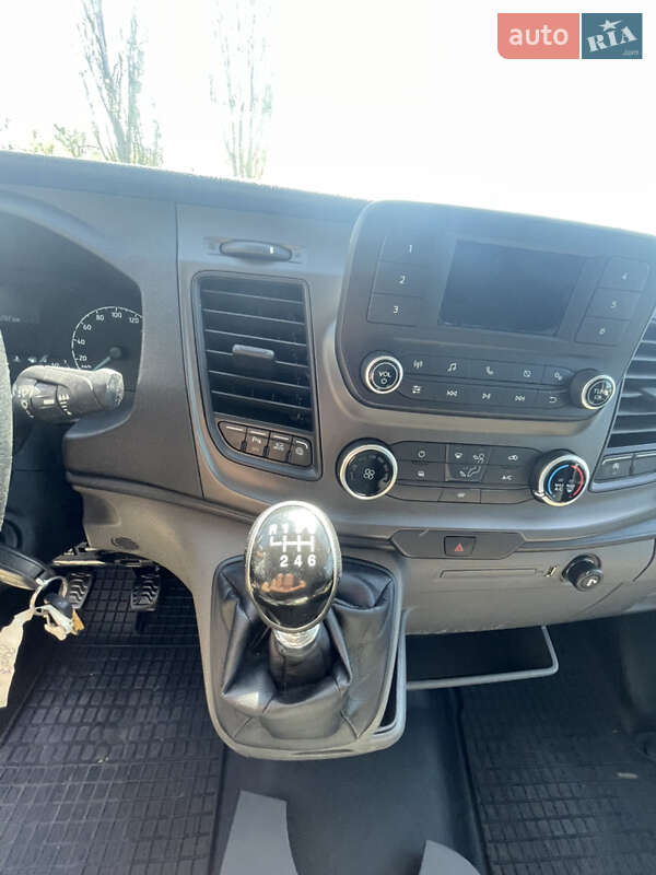 Грузовой фургон Ford Transit 2019 в Николаеве