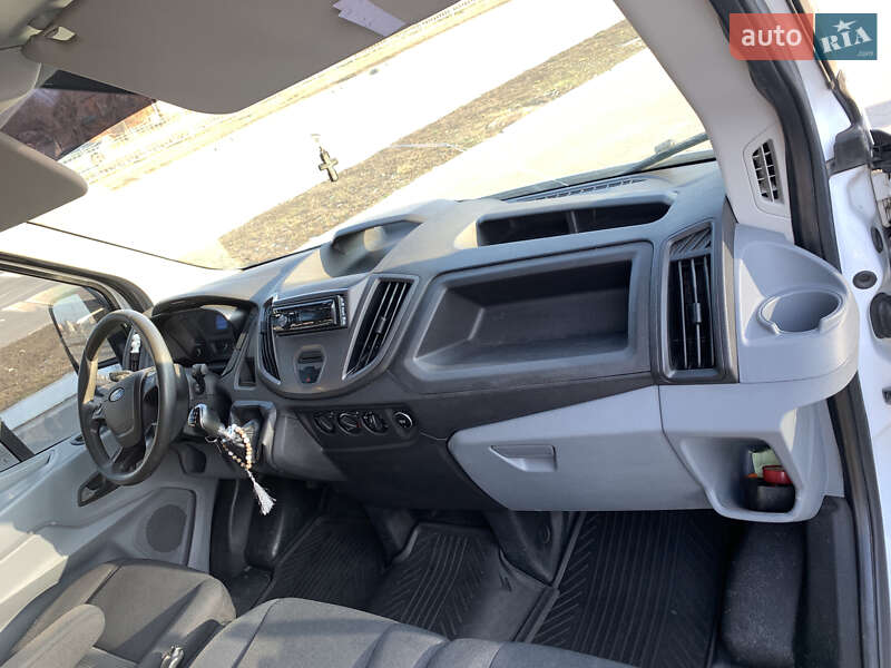 Грузовой фургон Ford Transit 2018 в Харькове