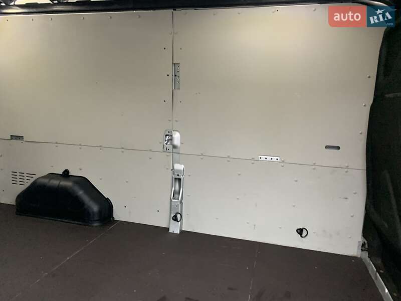 Микроавтобус грузовой (до 3,5т) Ford Transit 2020 в Ровно фото 15 Микроавтобус грузовой (до 3,5т) Ford Transit 2020 в Ровно