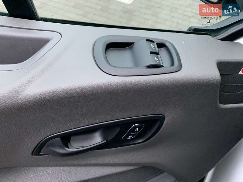 Микроавтобус грузовой (до 3,5т) Ford Transit 2020 в Ровно фото 25 Микроавтобус грузовой (до 3,5т) Ford Transit 2020 в Ровно