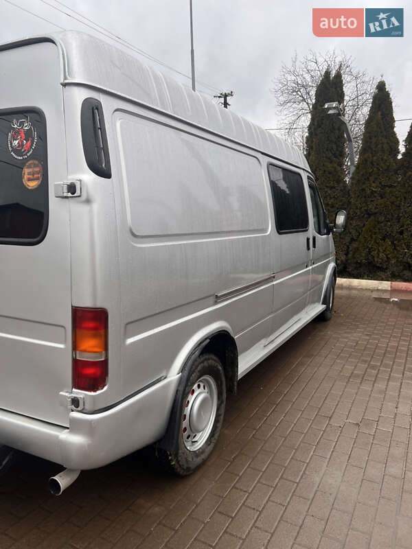 Грузовой фургон Ford Transit 1998 в Виннице