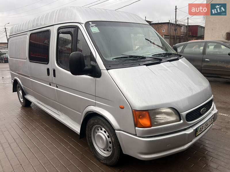 Грузовой фургон Ford Transit 1998 в Виннице