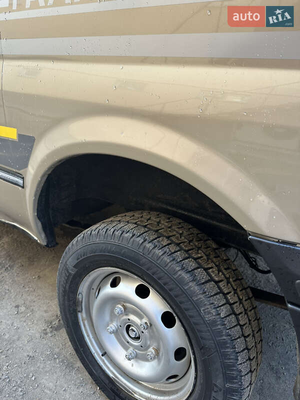 Грузопассажирский фургон Ford Transit 2002 в Балте фото 5 Грузопассажирский фургон Ford Transit 2002 в Балте