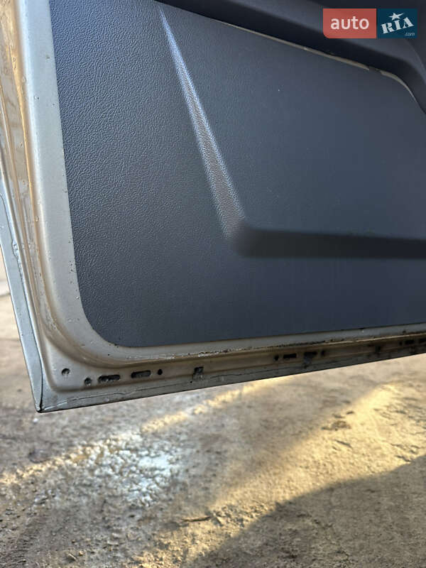 Грузопассажирский фургон Ford Transit 2002 в Балте фото 15 Грузопассажирский фургон Ford Transit 2002 в Балте