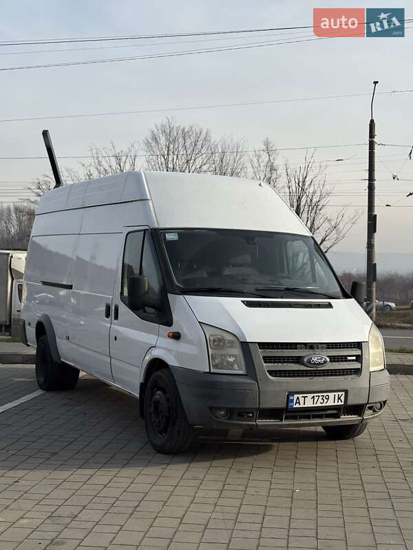Грузовик Ford Transit 2007 в Ивано-Франковске