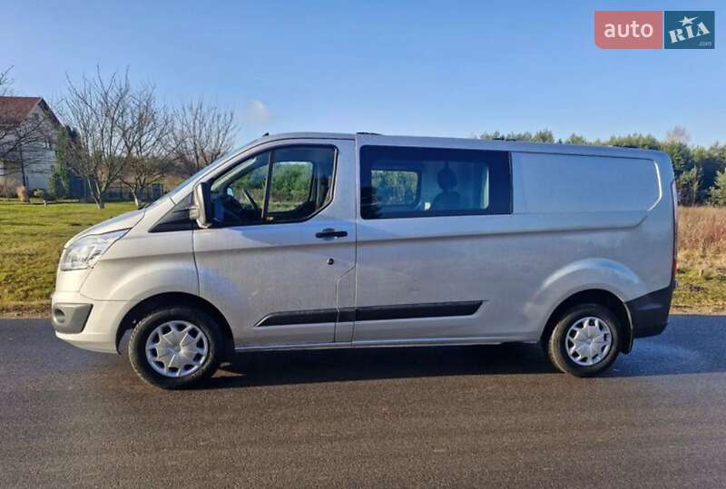 Грузовой фургон Ford Transit 2015 в Ровно