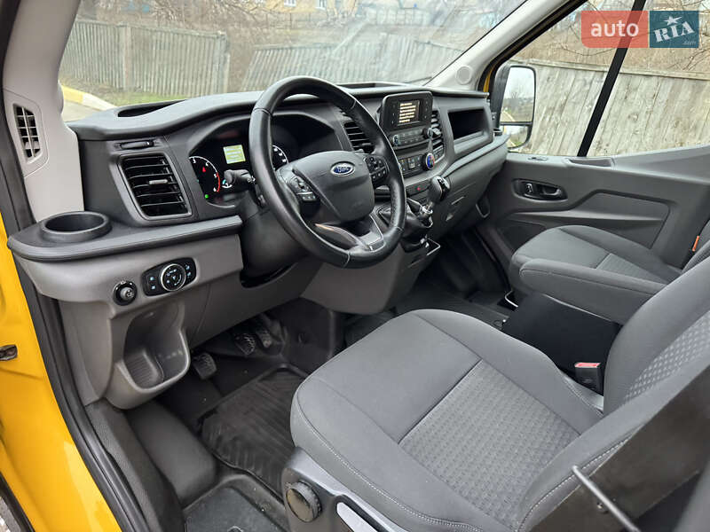 Грузовой фургон Ford Transit 2021 в Ирпене