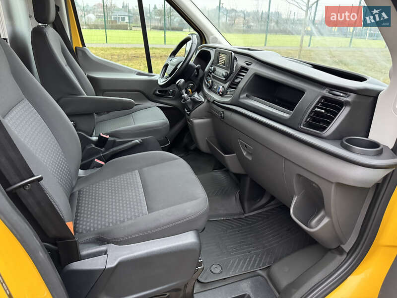 Грузовой фургон Ford Transit 2021 в Ирпене